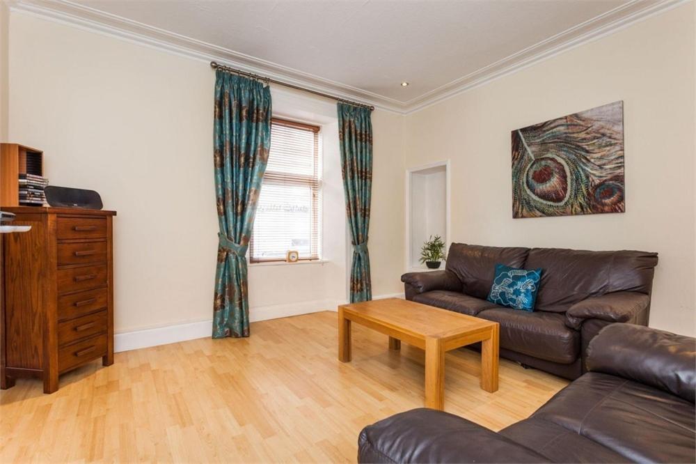 Chapel Street 42b First Floor 1-bedroom Apartment, Center Апартаменты